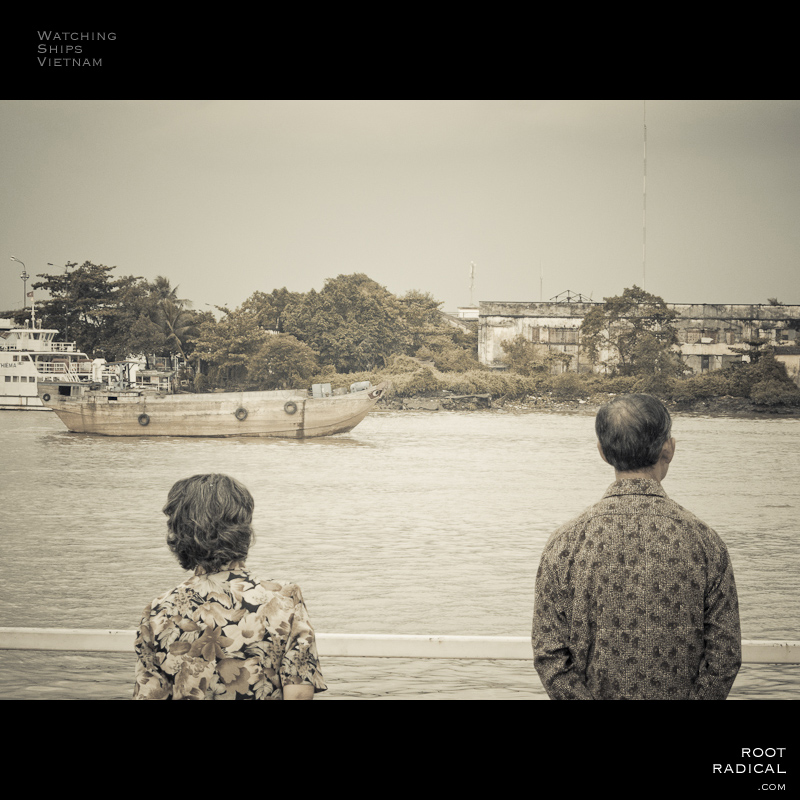 watching-ships-vietnam Classic photo: Two asians watching ships.